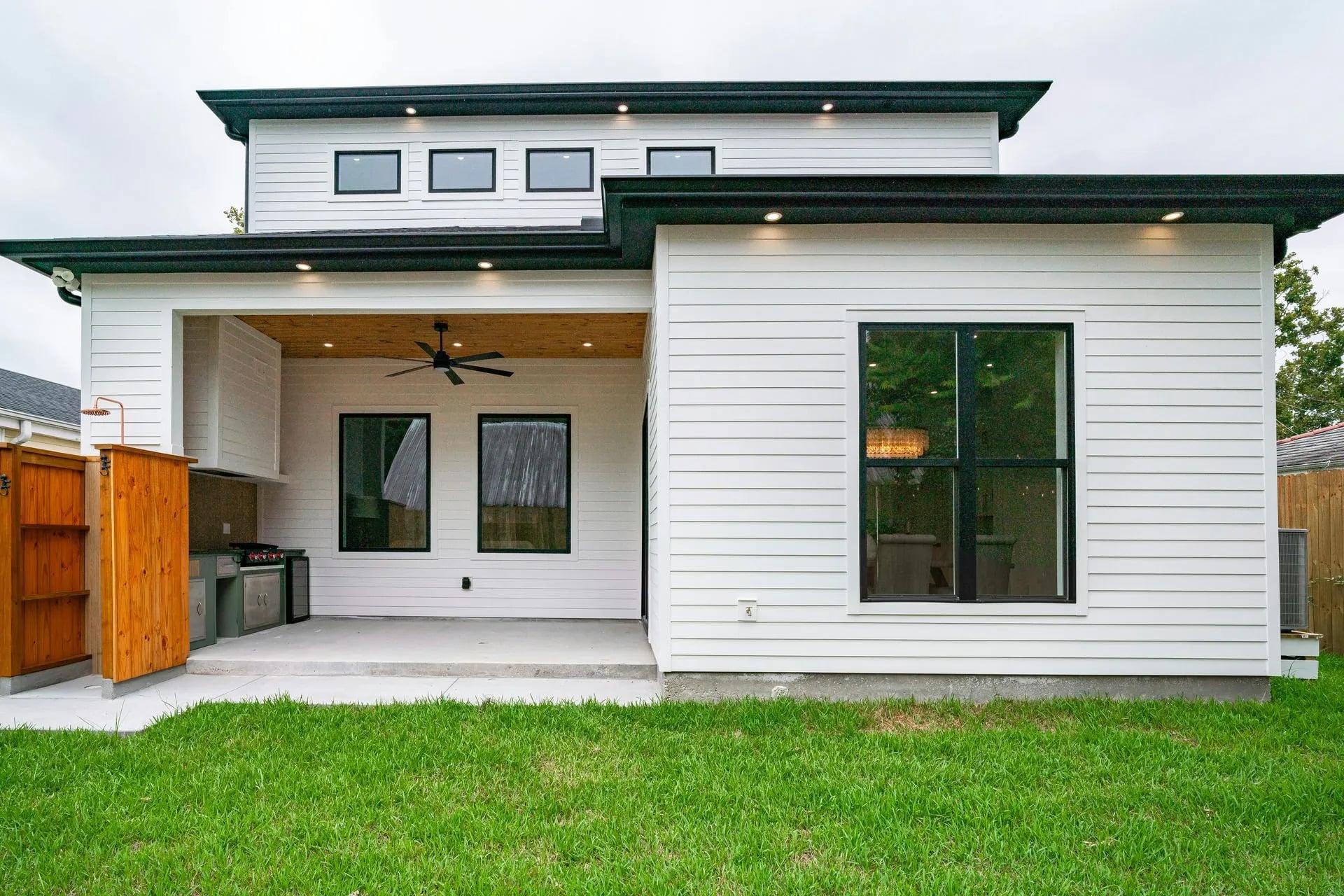 Residential Siding esidential siding services that combine durable materials, trusted expertise, and a wide range of style options to elevate your home’s exterior.